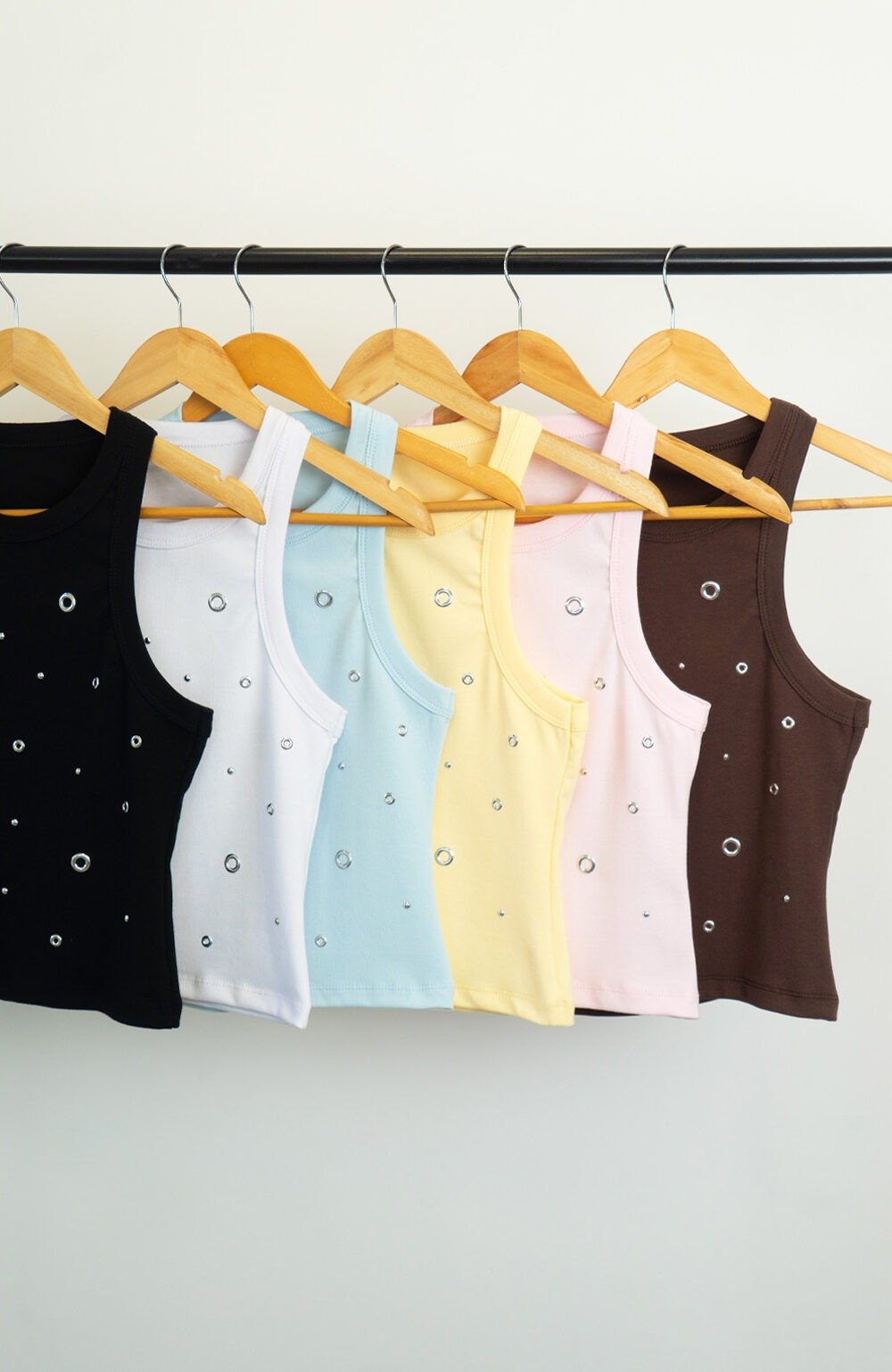 Musculosa tachas Kate
