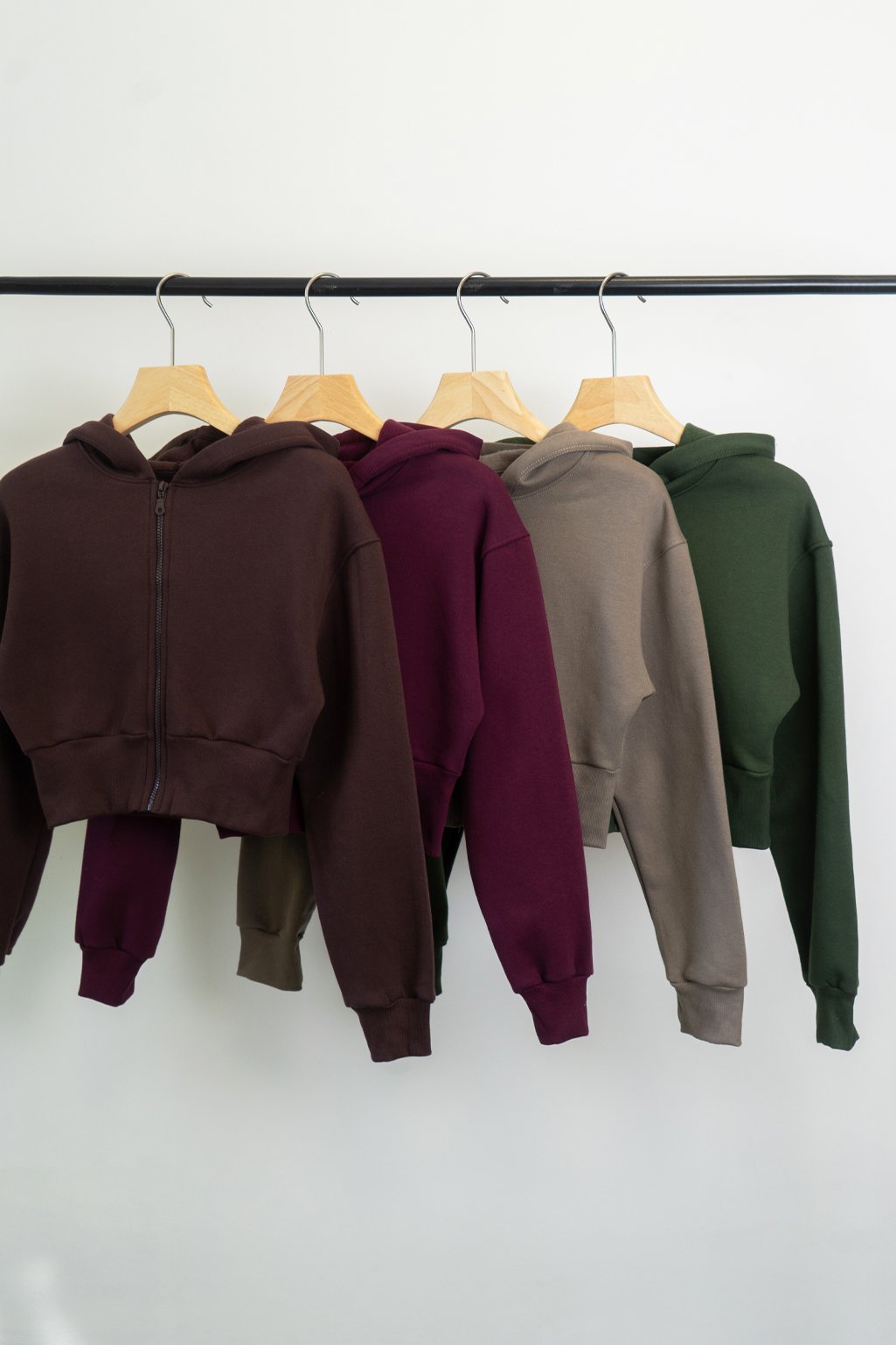 Campera con cintura friza