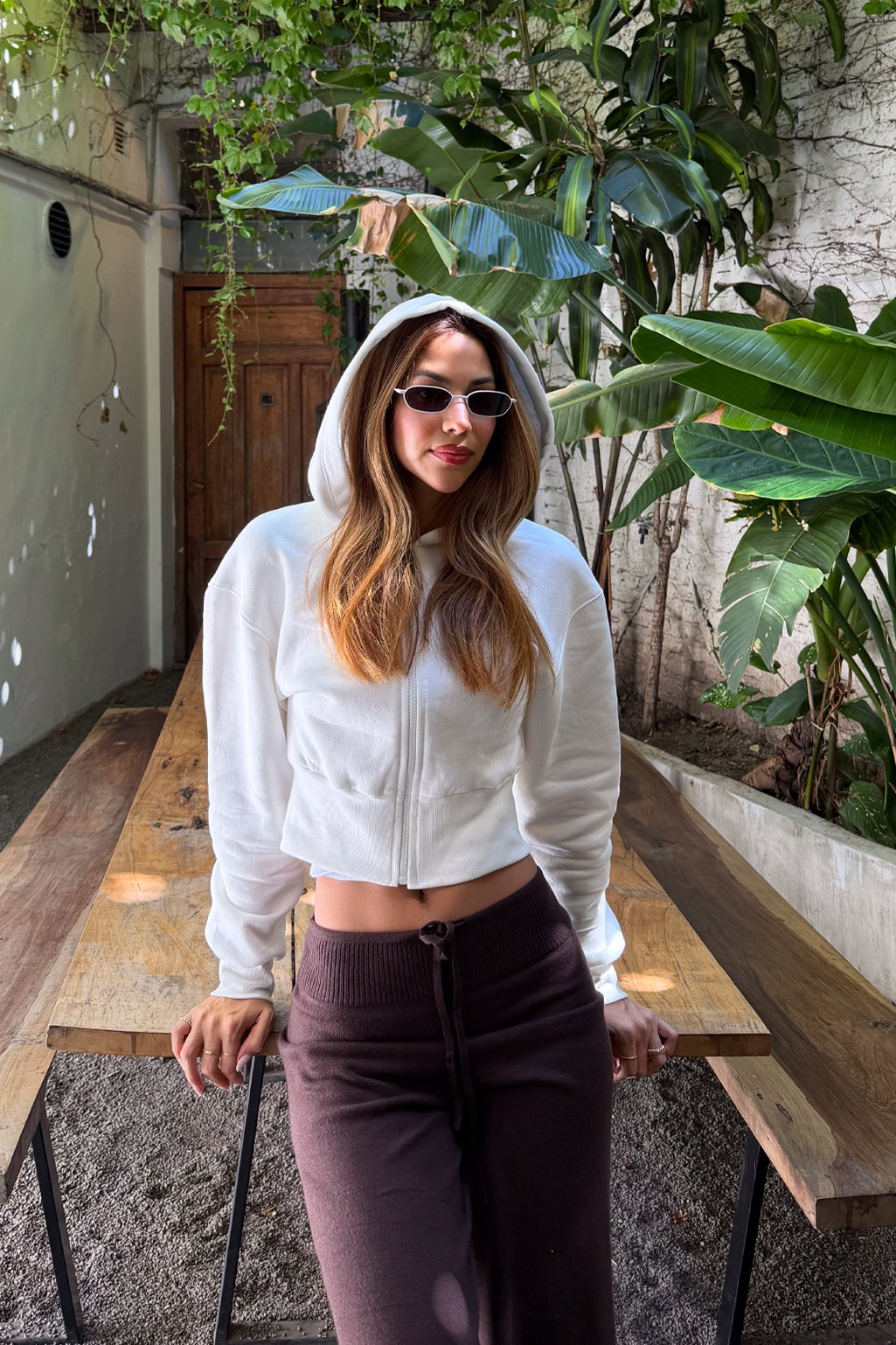 Alternative view of Campera con cintura friza