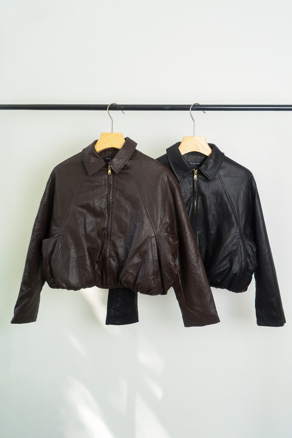 Alternative view of Campera de cuero c/cierre