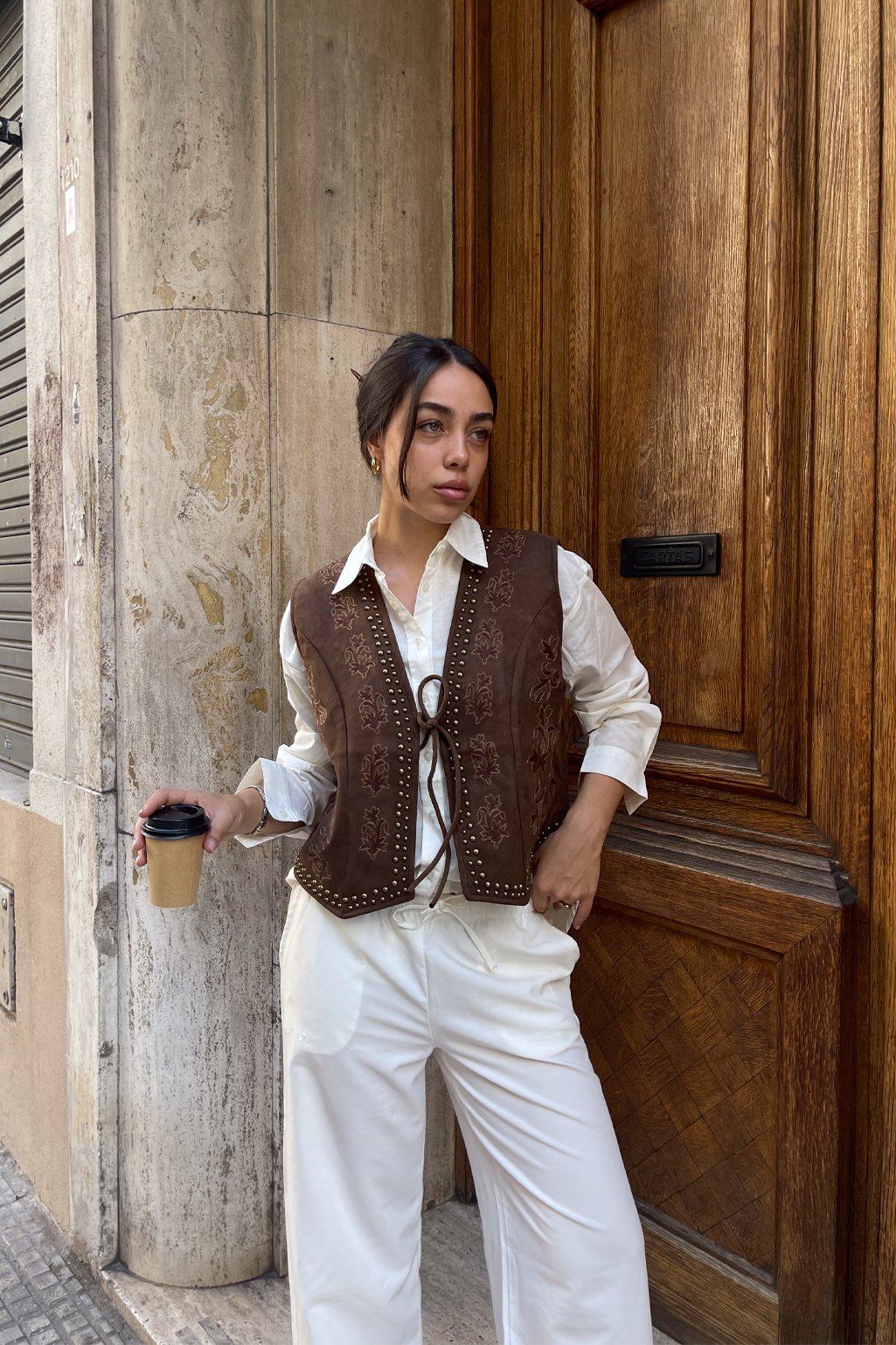 Chaleco gamuza p/atar - Imagen 4