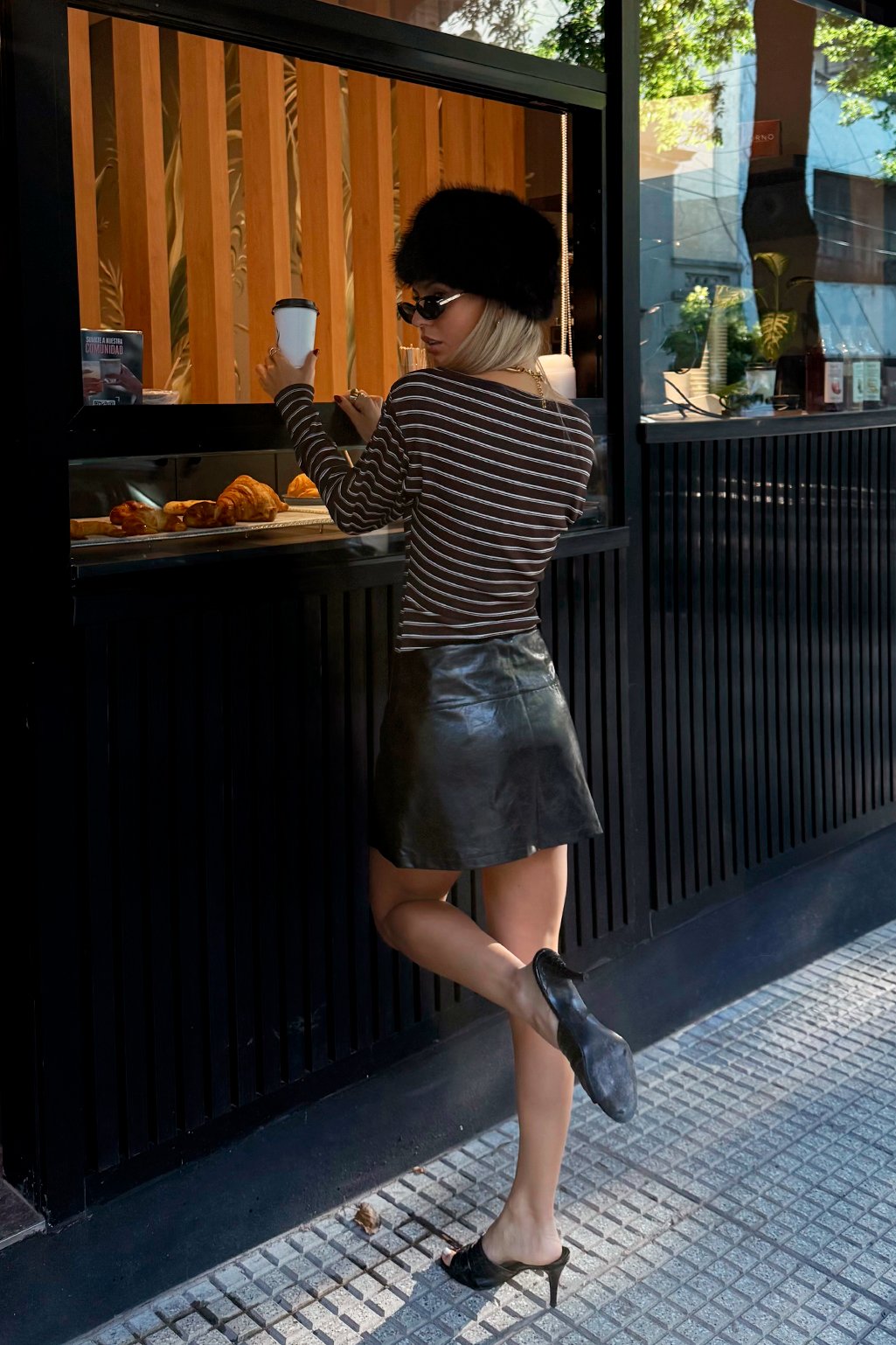 Alternative view of Remera Bat rayas