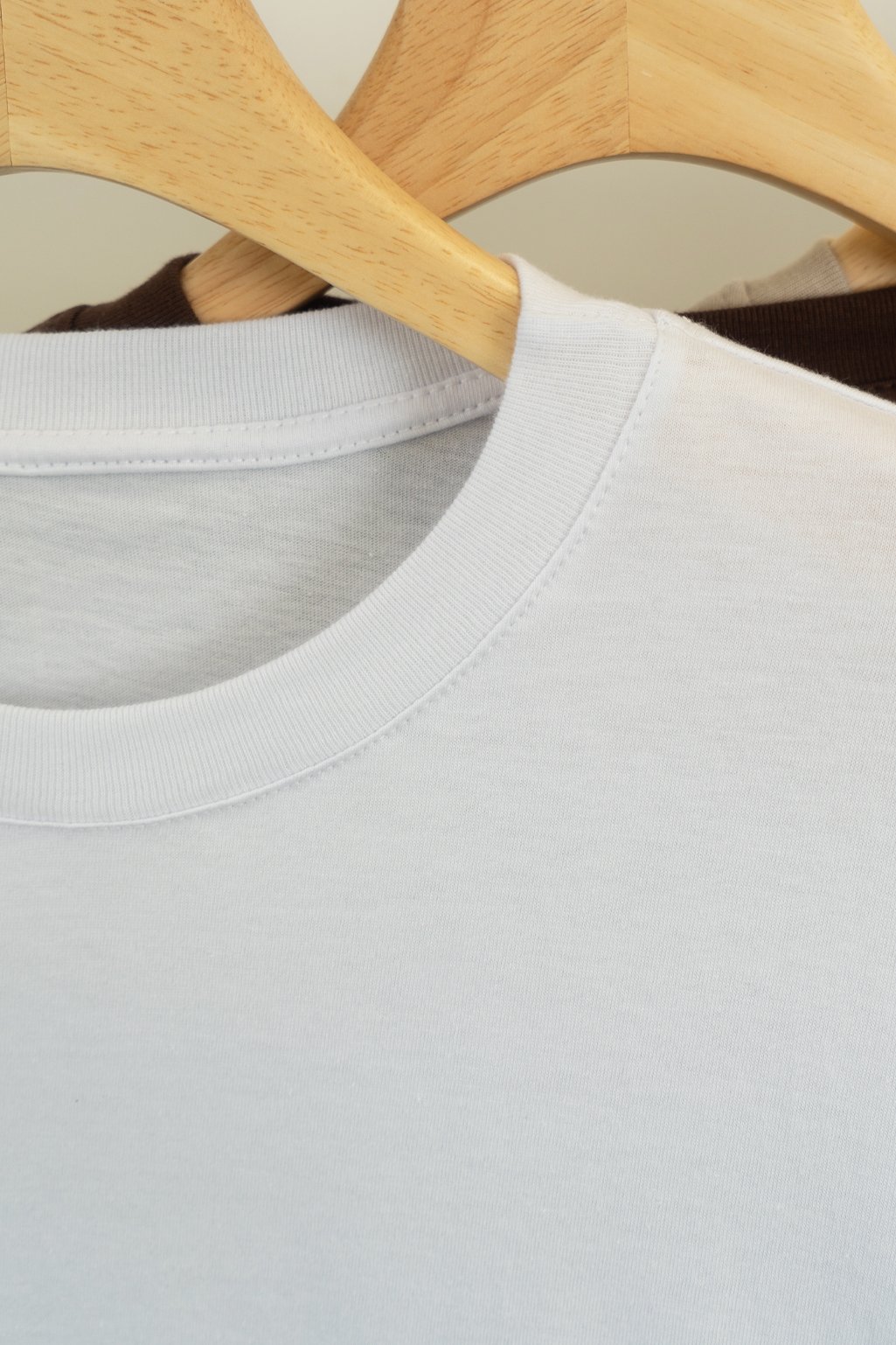 Alternative view of Remera boxy lisa