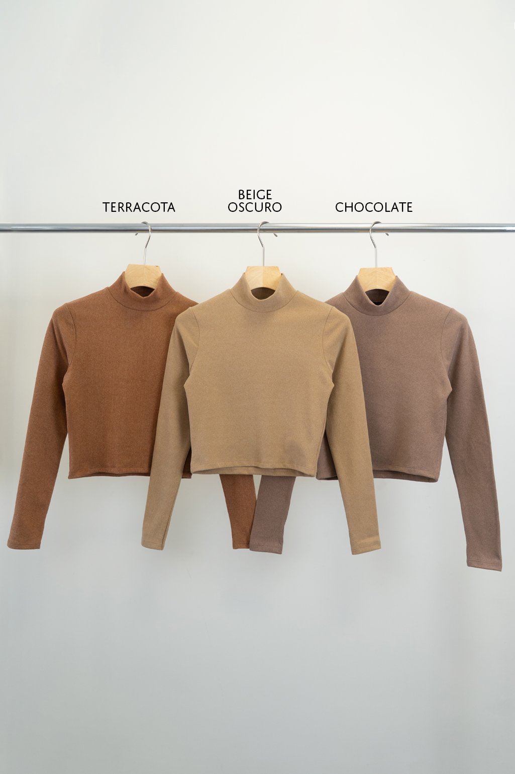 Alternative view of Polera corta darlon