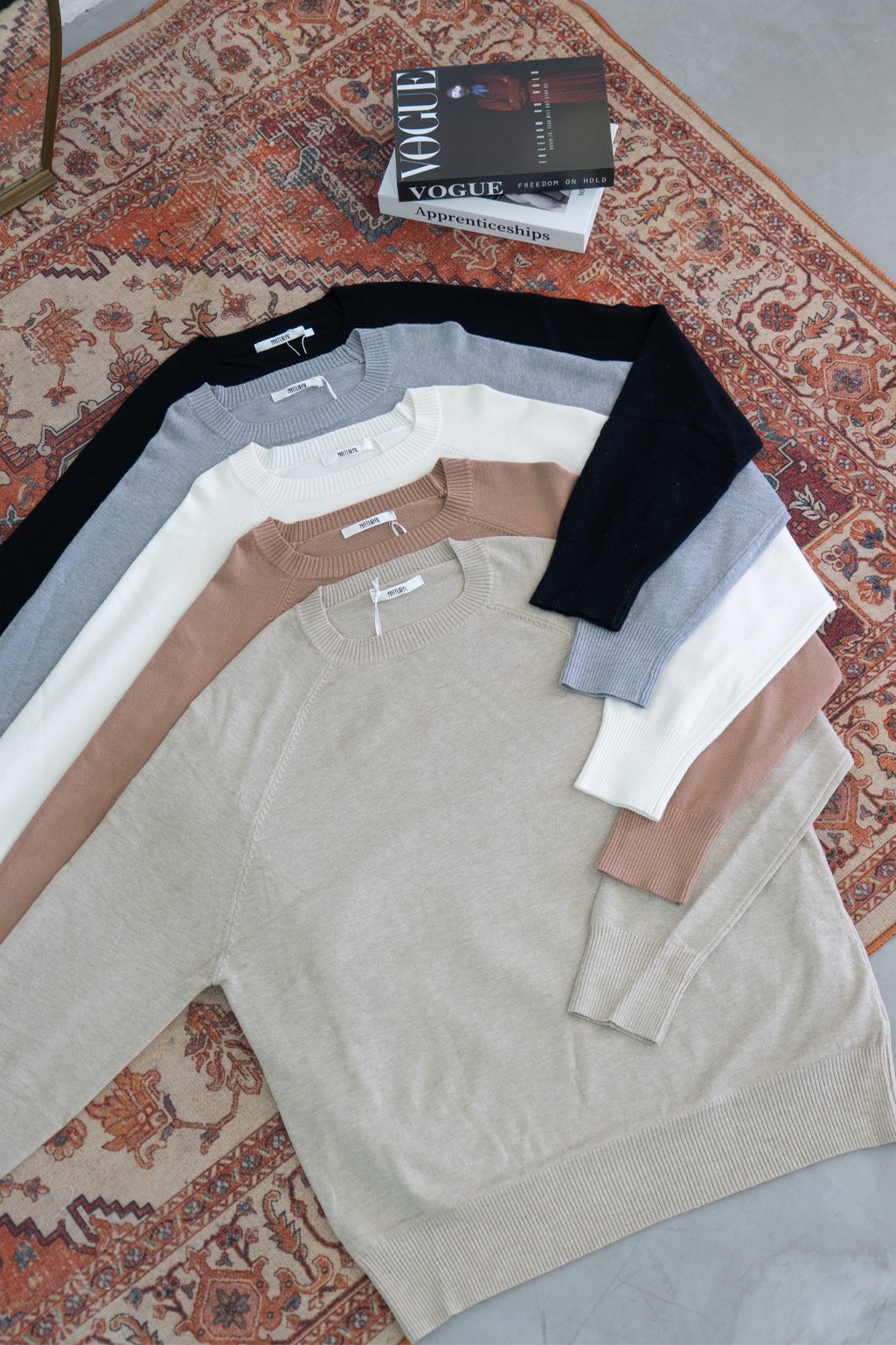 Alternative view of Sweater Manga Ranglan