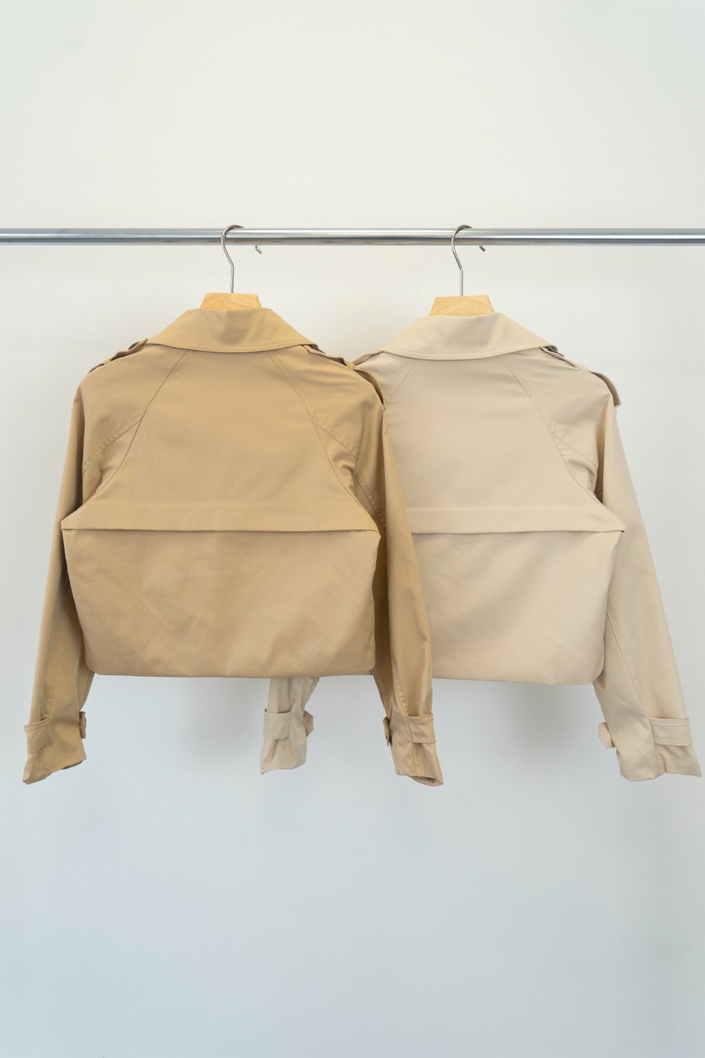 Alternative view of Trench corto London