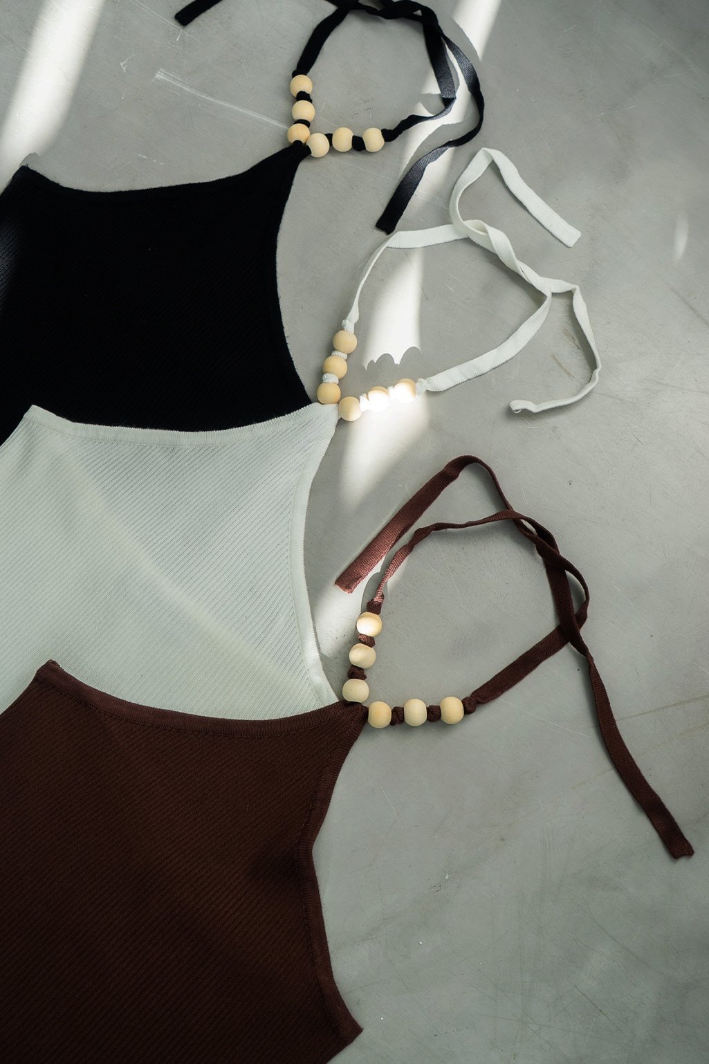 Top tejido halter c/ mostacilla STELLA