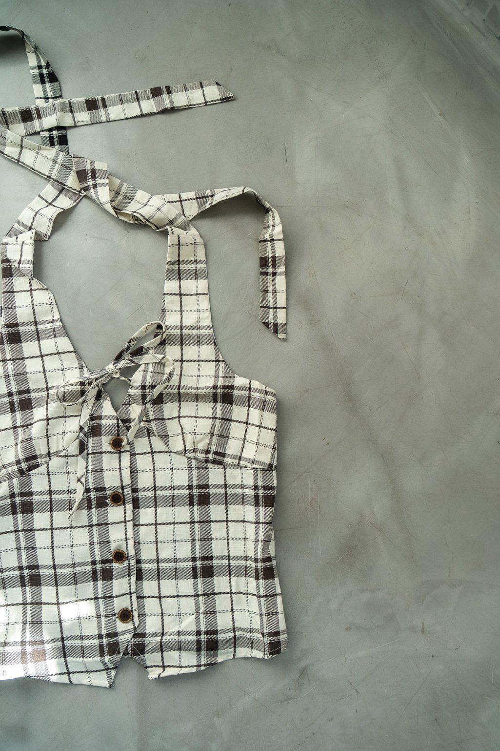 Alternative view of Top halter cuadrille ANNIE