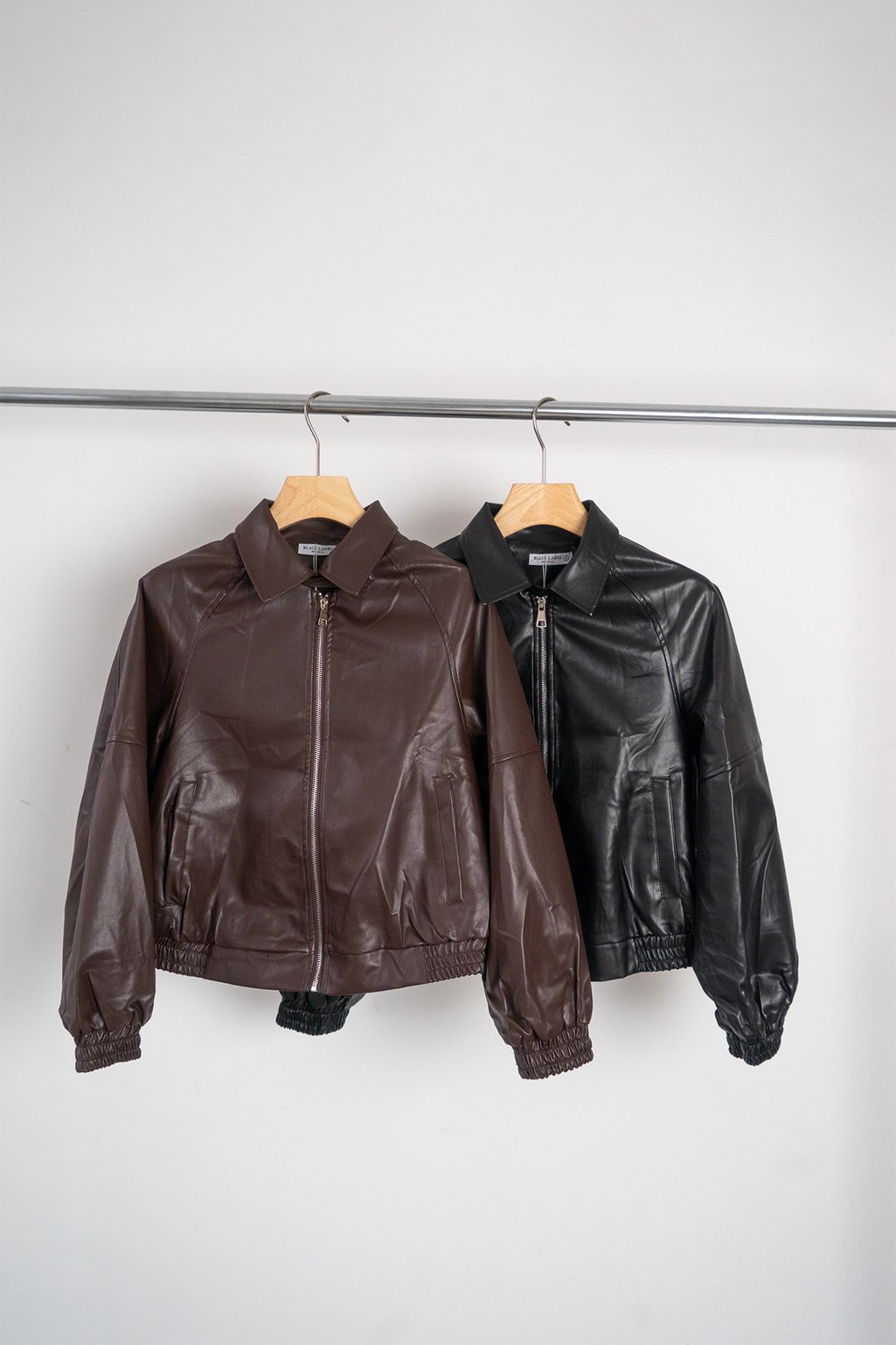 Campera cuero cuello alto PILI
