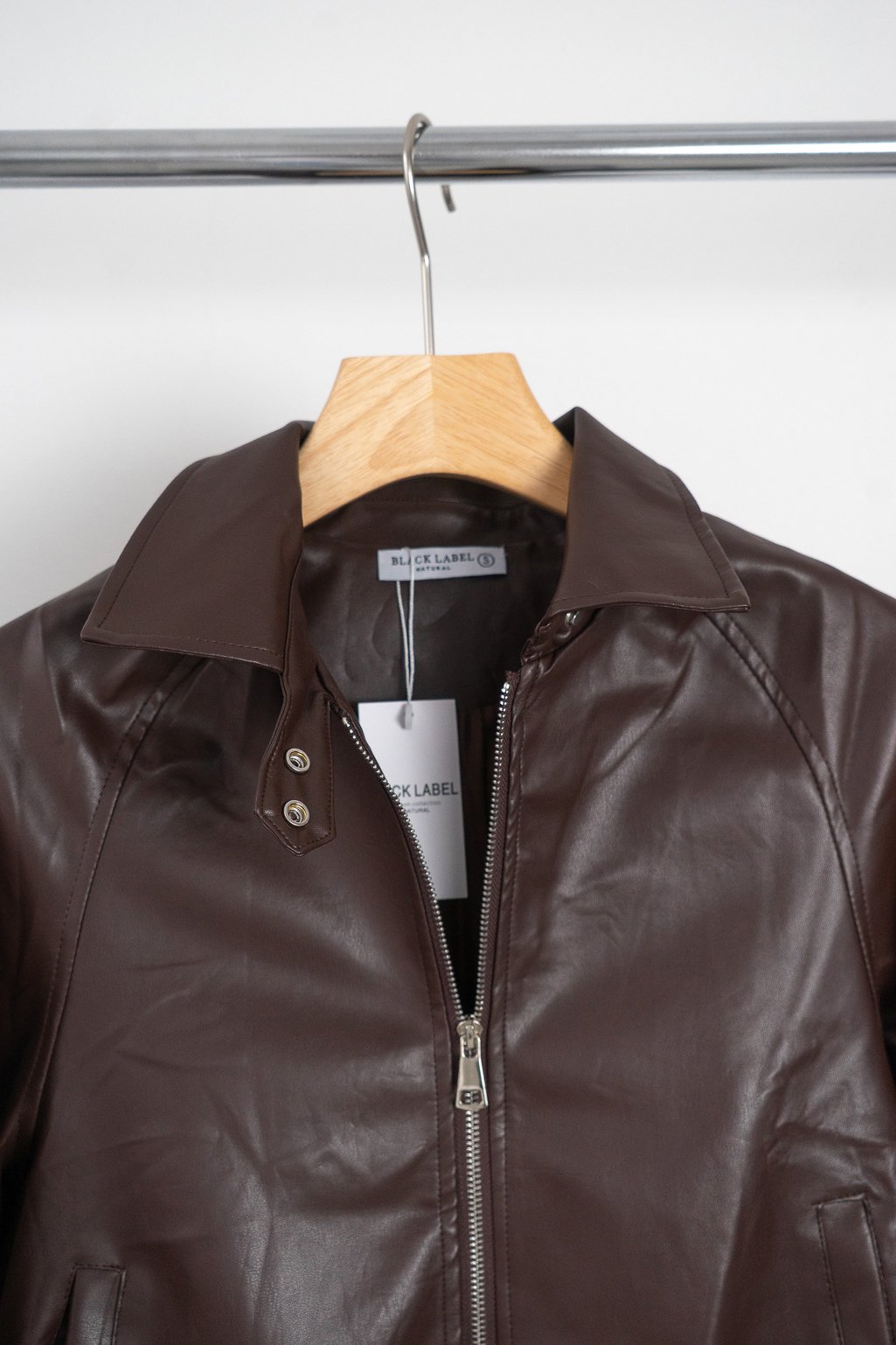 Campera cuero cuello alto PILI - Imagen 5