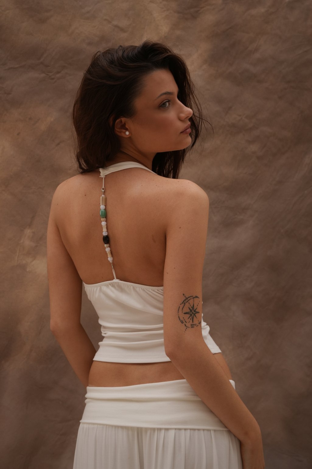 Alternative view of Top halter c/piedras Cristal