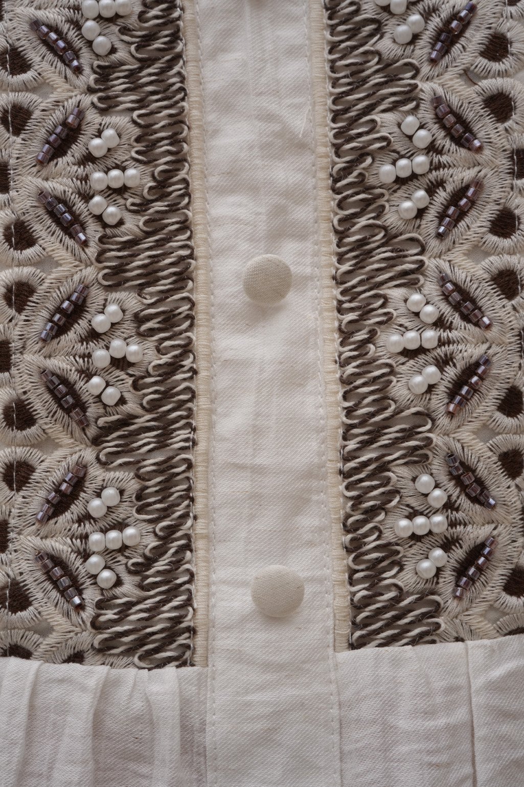 Alternative view of Blusa lino bordado mostacillas CASSIE