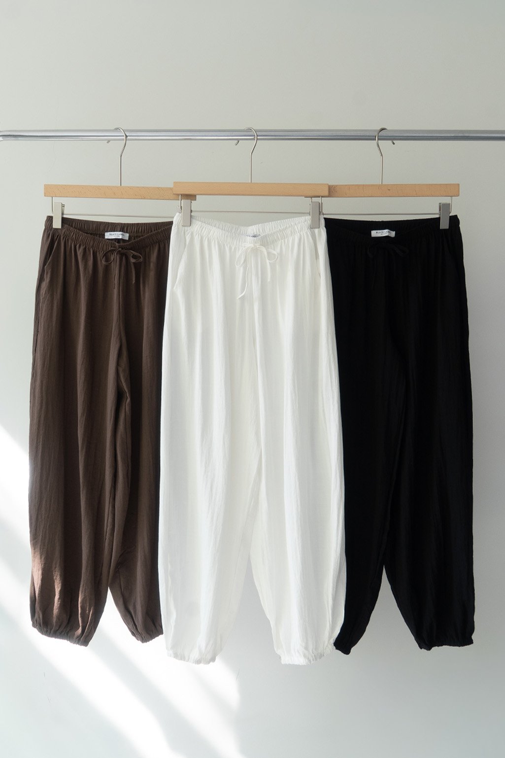 Alternative view of Pant balloon KOURTNEY