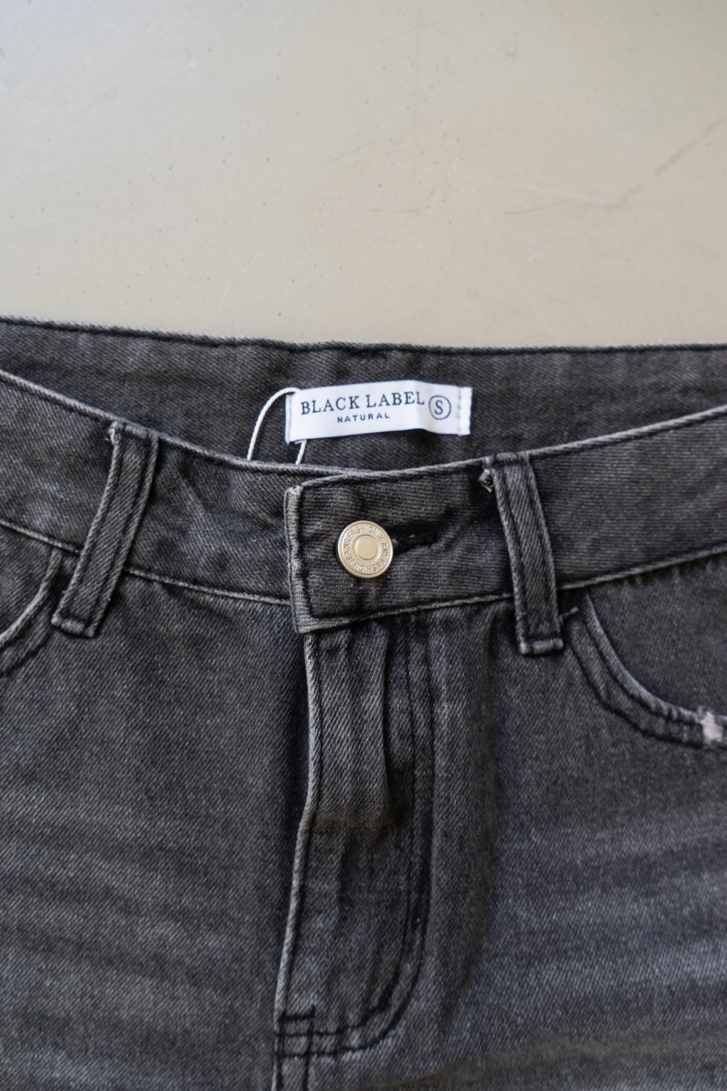 Short jean clasico KHLOE - Imagen 4