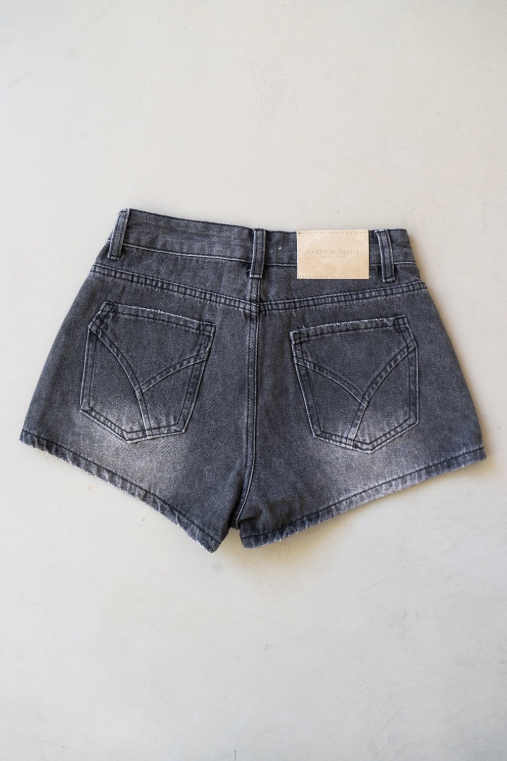 Short jean clasico KHLOE - Imagen 8