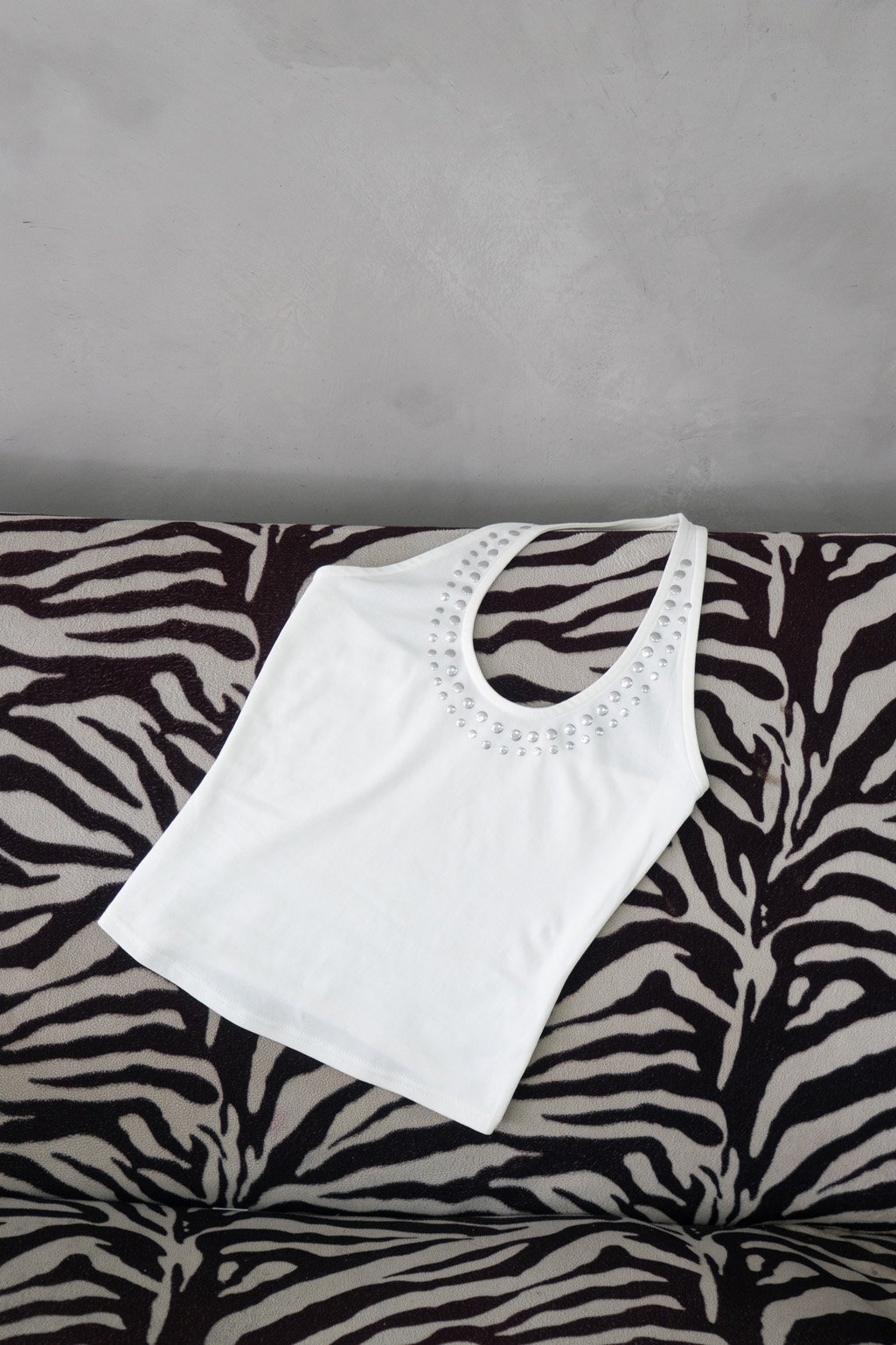 Halter tachas AVRIL - Imagen 6