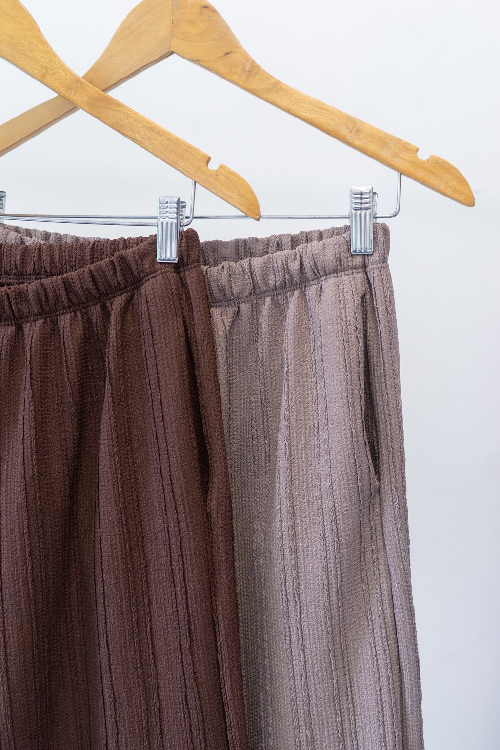 Alternative view of Pantalón ancho lulu HAWAI